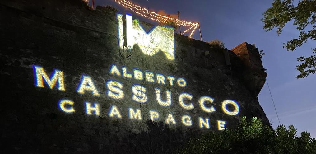 Champagne en Libertè… Bollicine Fabulleuse – Massucco Champagne