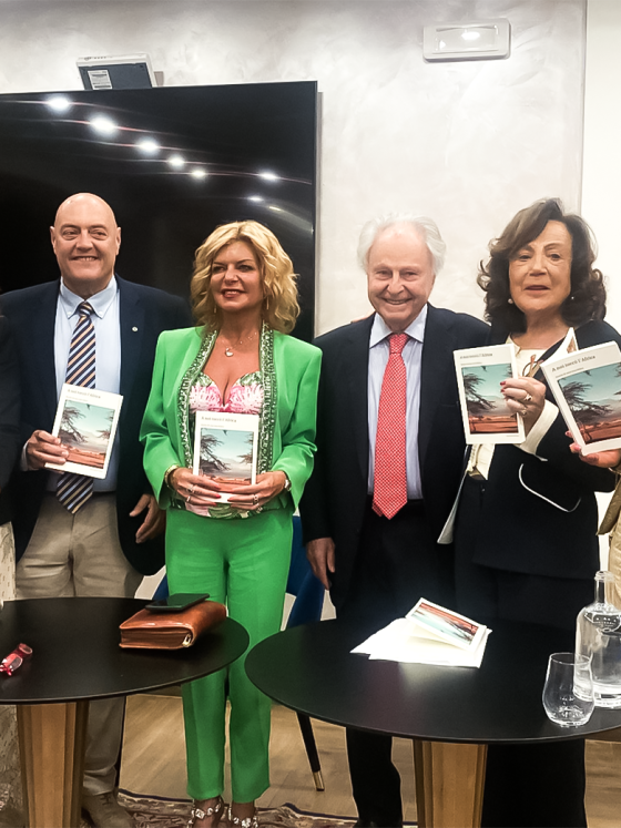 “A noi toccò l’Africa – Storia di una vita felice” di  Pina Carbone