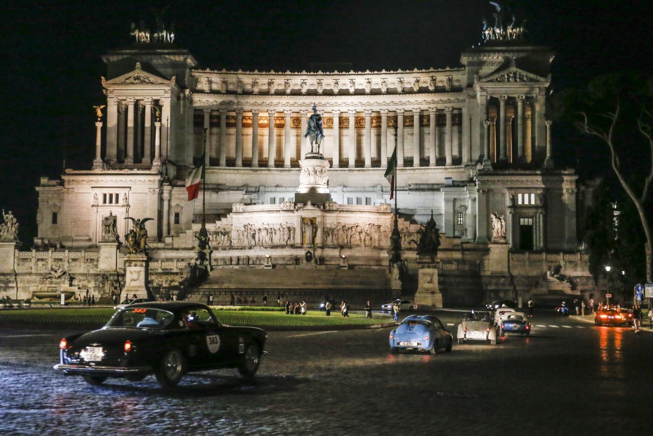 Roma al centro della corsa più bella del mondo “La Mille Miglia 2025”