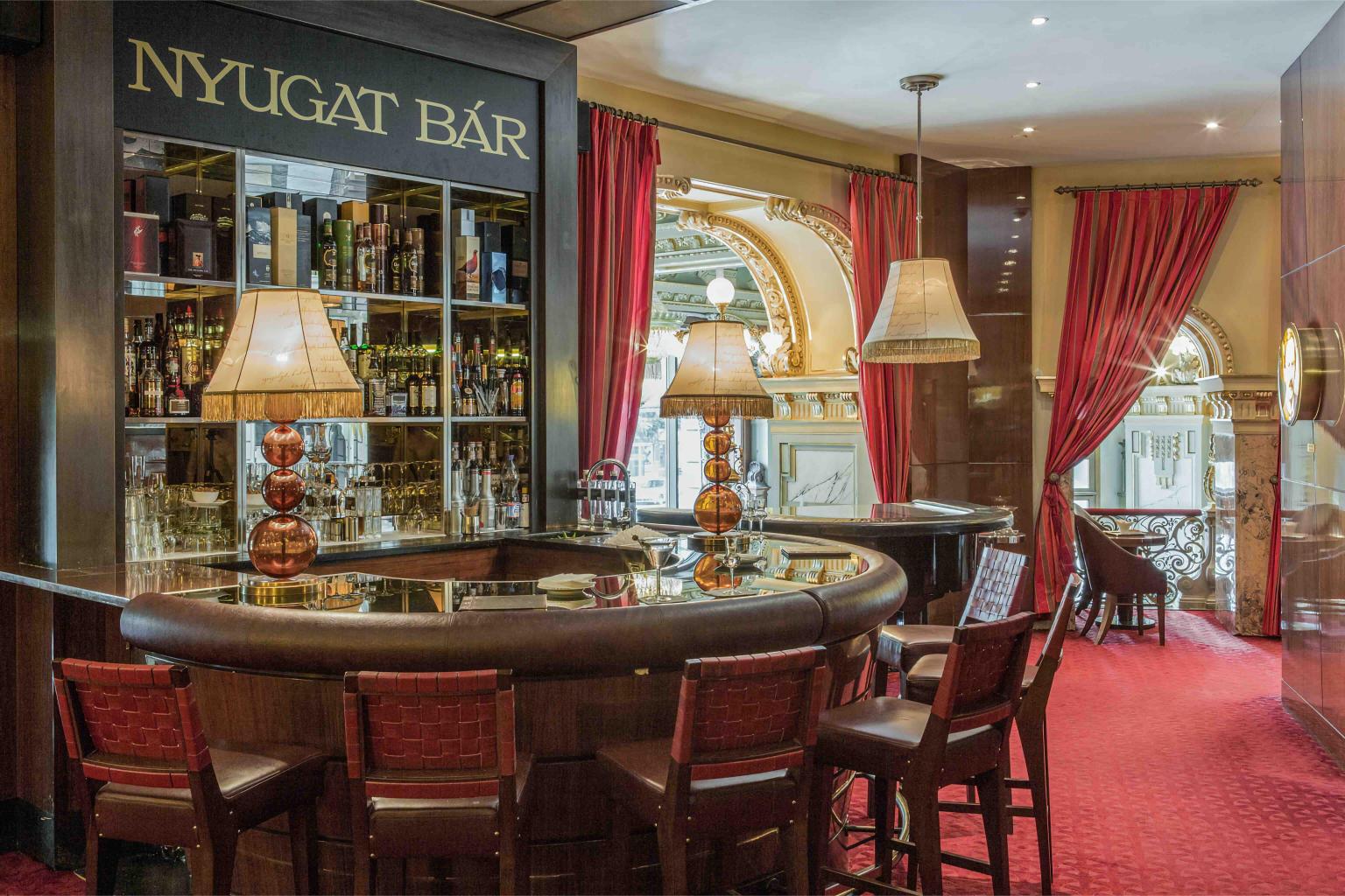 New York Café: Meraviglioso capolavoro boemo nel cuore di Budapest