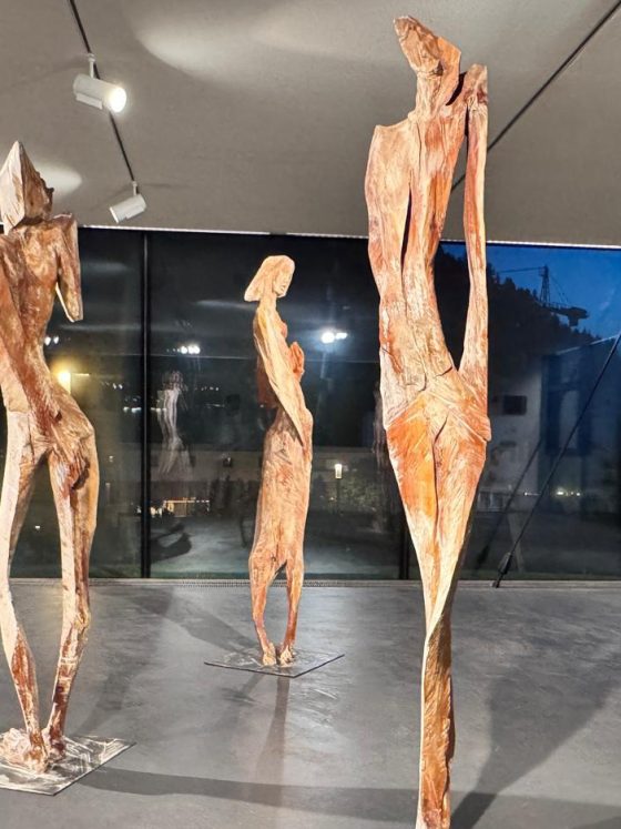 Arte e Natura un incontro firmato Lamaroarte nel cuore della val Gardena con la mostra:  Natural-Mente