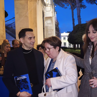 Polvere di Stelle, l’opera immersiva dell’artista Felice Limosani, celebra il centenario di UNOAERRE